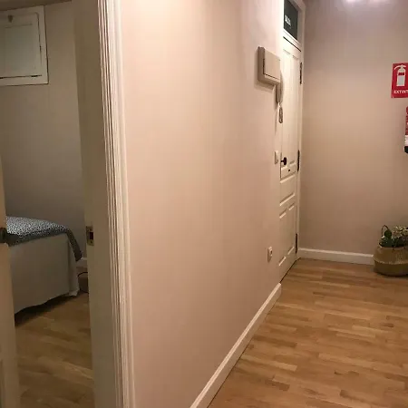 Sebrenu 1 Apartment